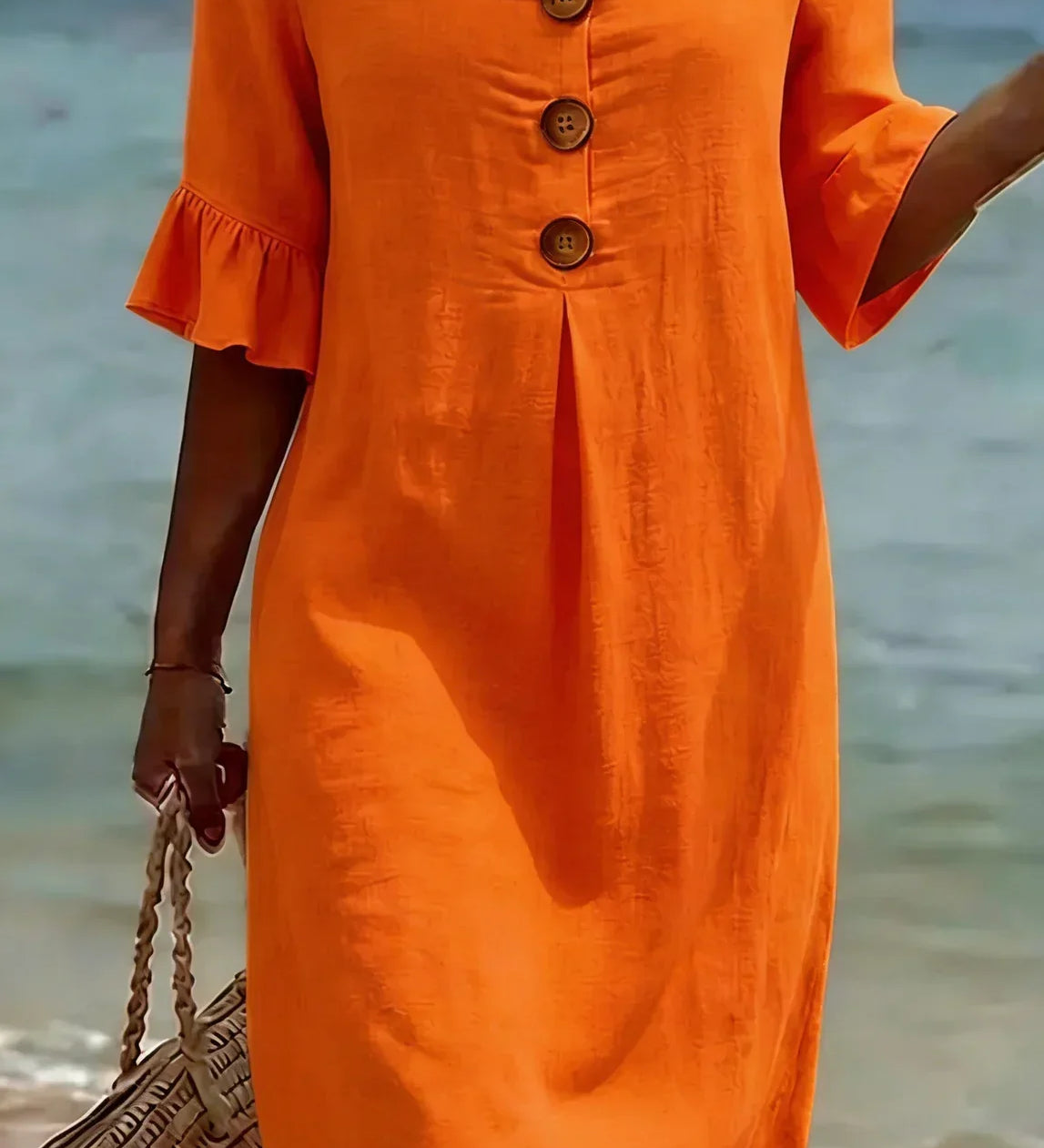 Vanesa – Robe fluide avec manches volantées et boutons