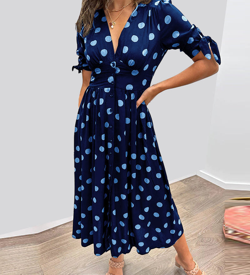 Caterina – Robe midi à pois col V effet sculptant