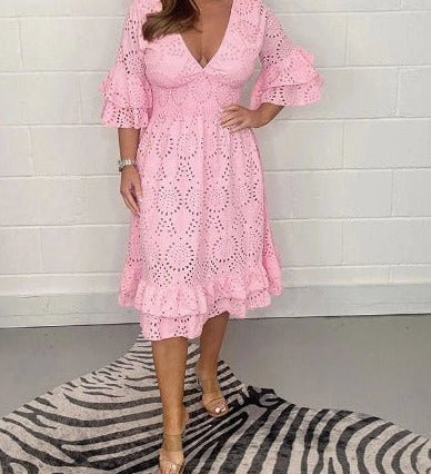 Avery – Robe midi romantique et élégante Lunara