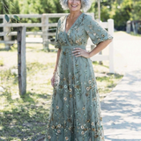 Élodie – Robe longue fleurie col V